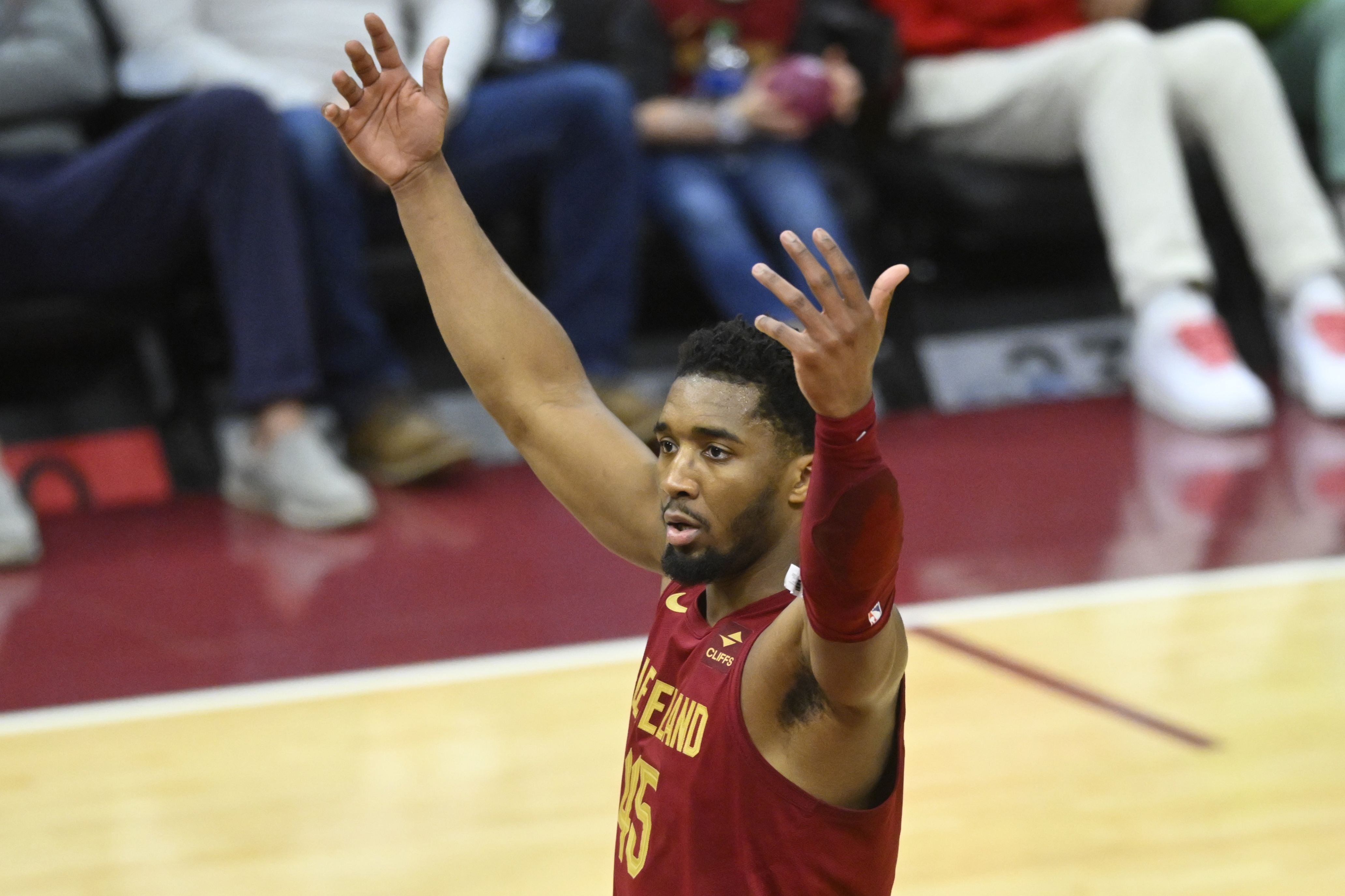 【吧友评选】🌟NBA新赛季20大球星之No.18!